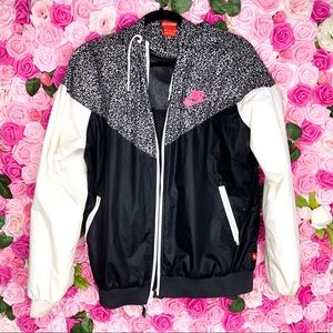 Nike Windrunner/Windbreaker AOP -XL